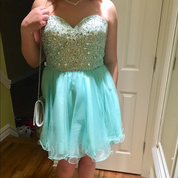 Prom/Banquet Dress - Picture 8 of 8